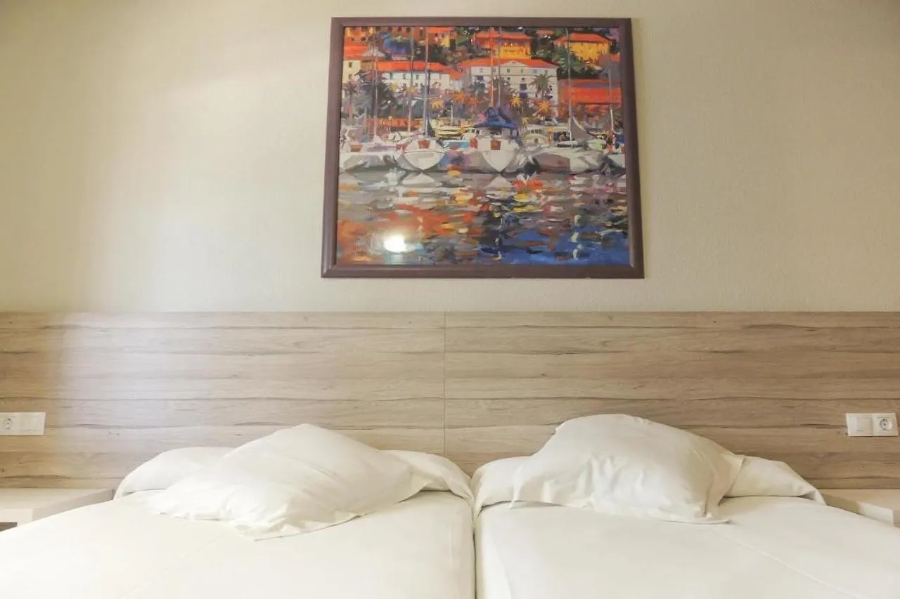 Apartamentos Turisticos Augustus Cambrils 0*,